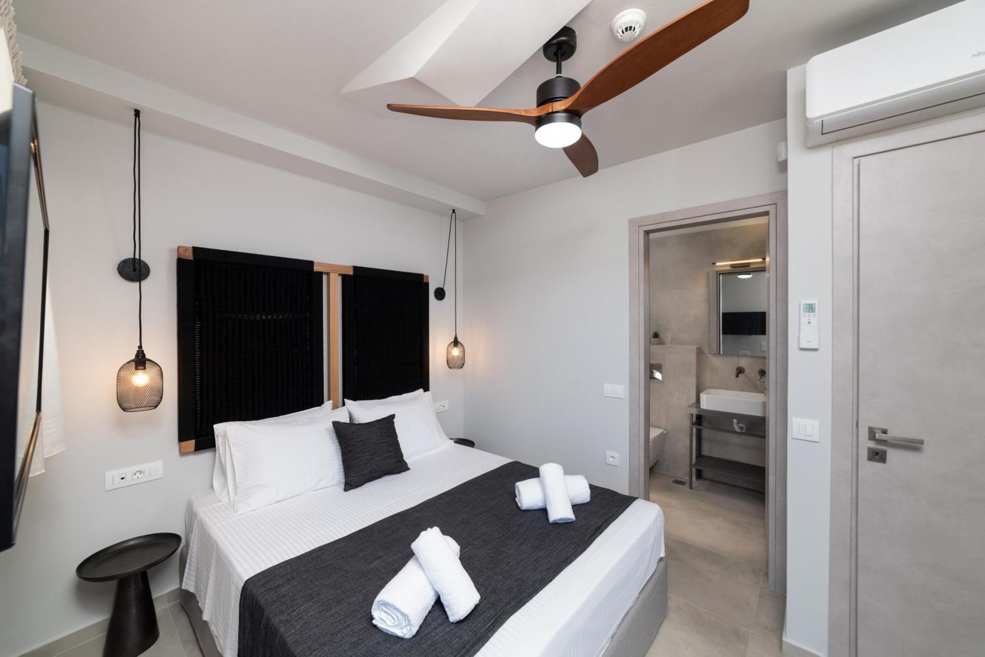 Ks Luxury Villas Heated Pools Джорджополис Екстериор снимка