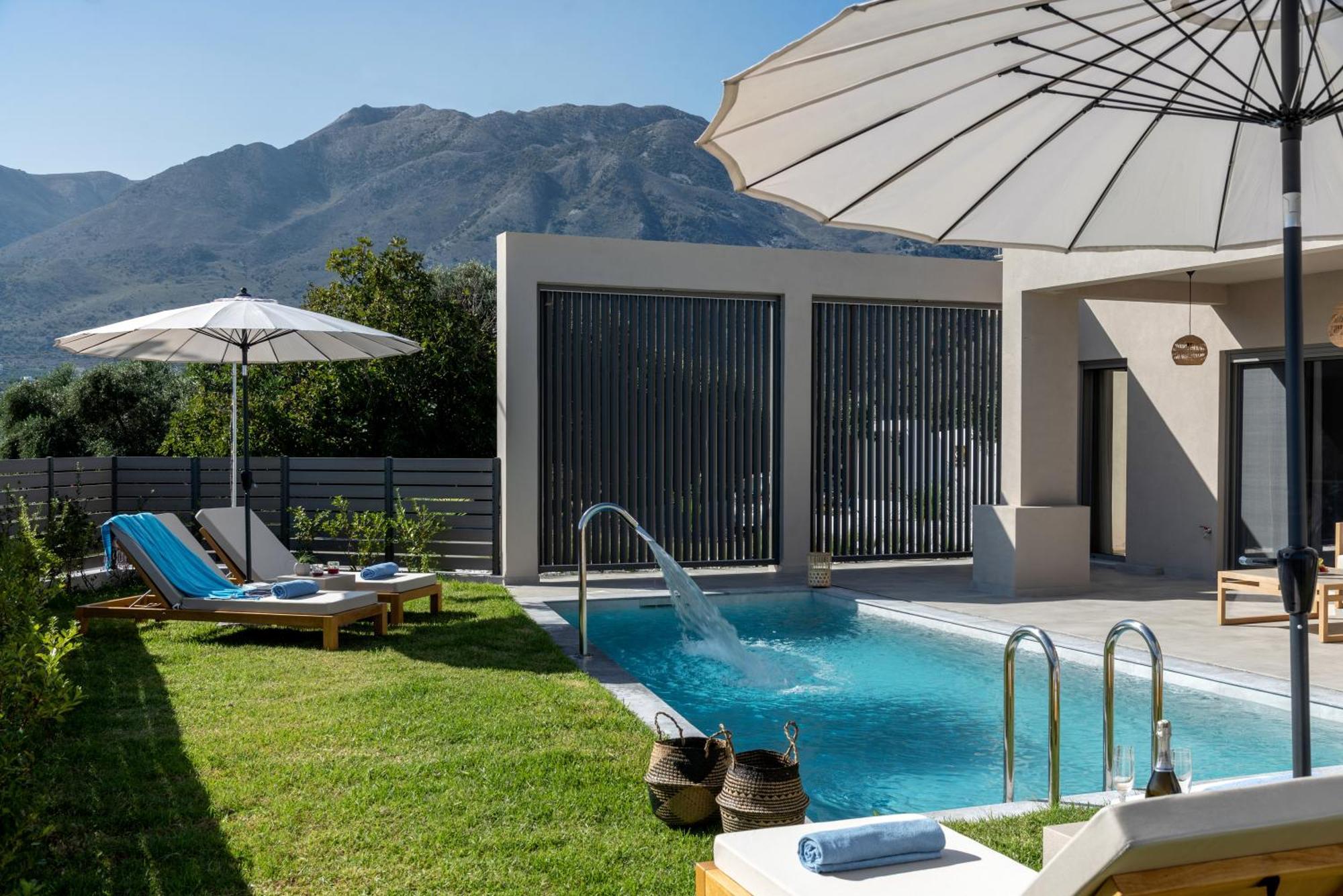 Ks Luxury Villas Heated Pools Джорджополис Екстериор снимка